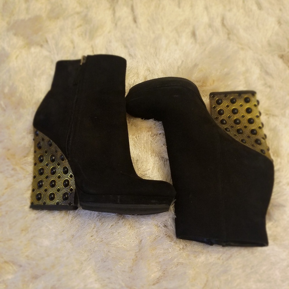 Boutique 9 Emlyn